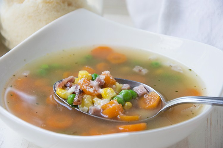 Würzige Gemüsesuppe