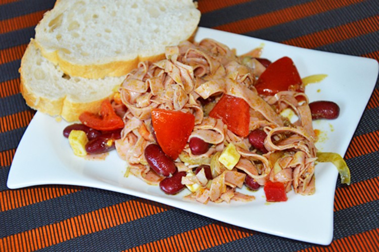 Sommerlicher Wurstsalat