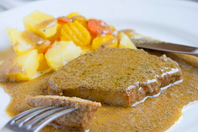 Kotelett mit Gemüse