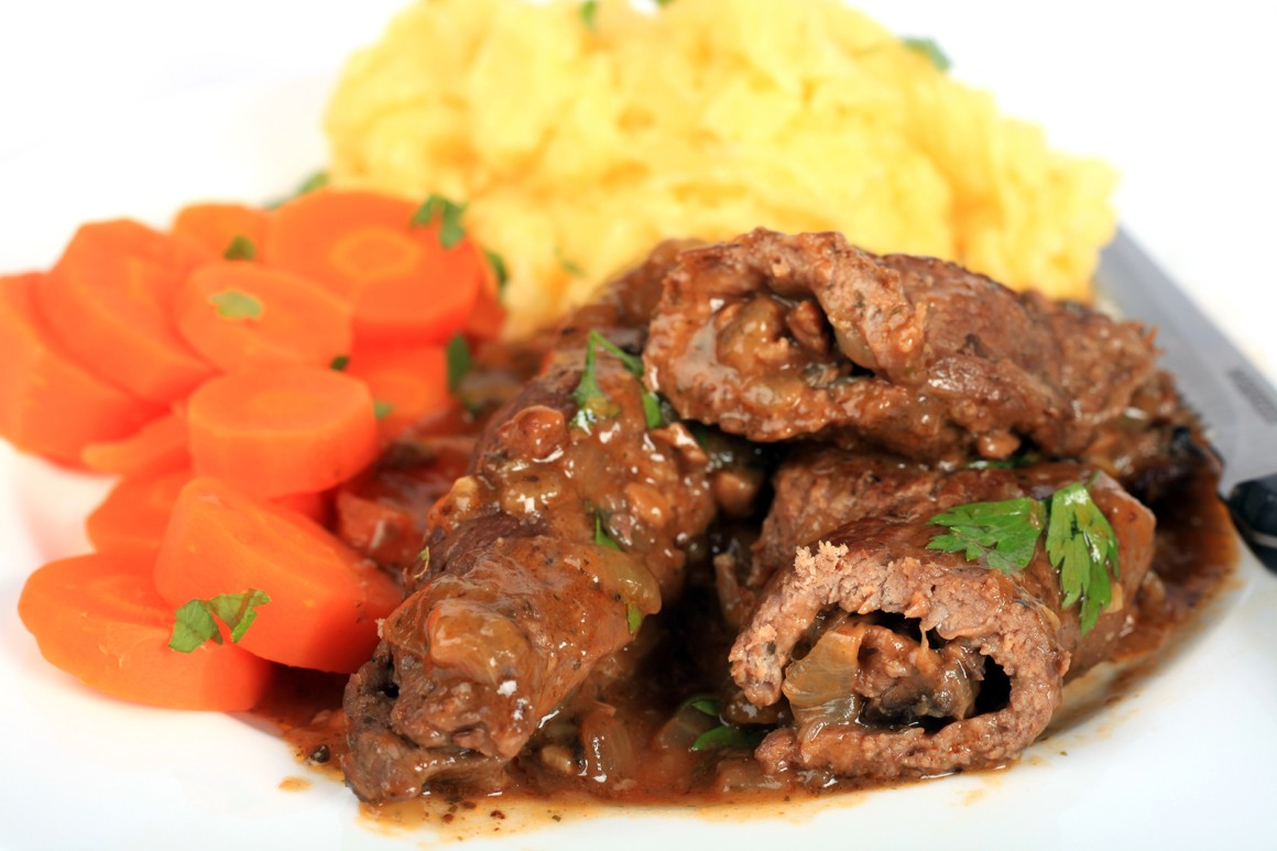 Rinderrouladen mit Champignonfüllung Rezept
