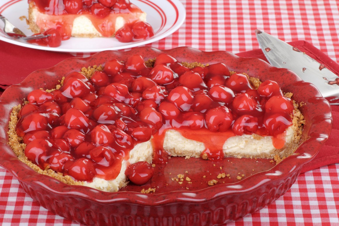 Frischkäsetorte mit Kirschen
