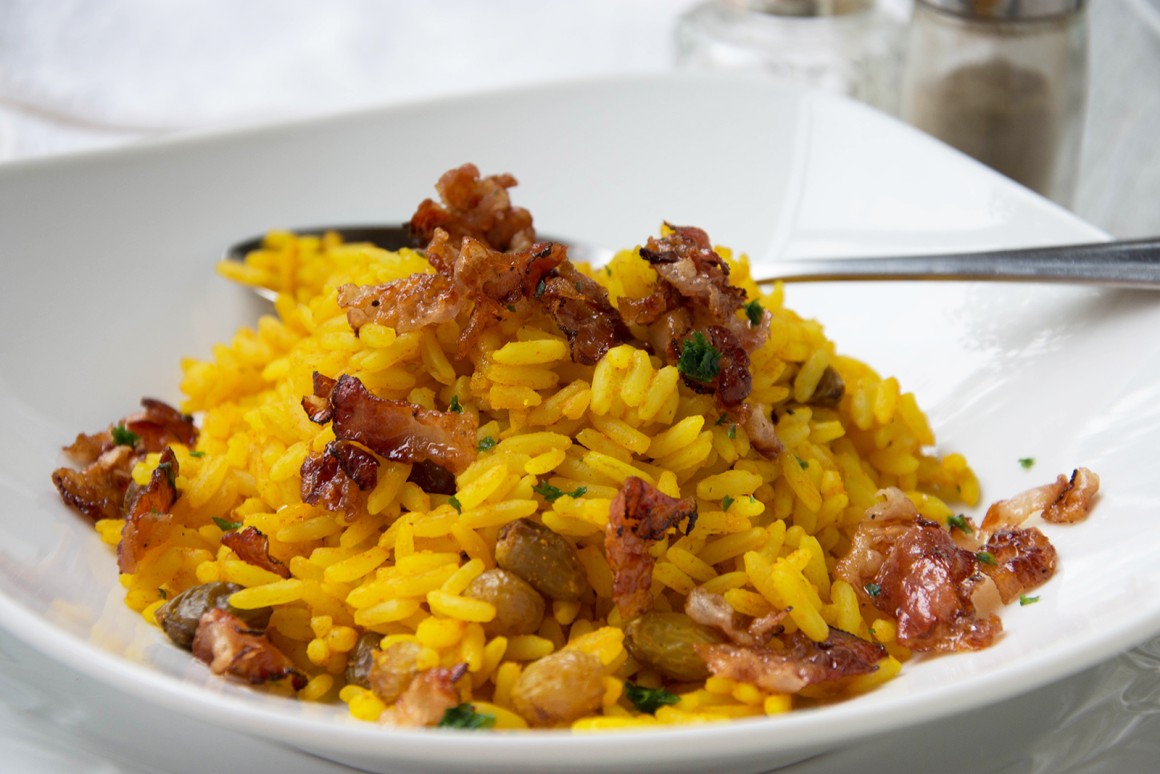 Bacon mit Curryreis