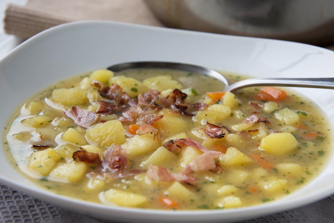 Kartoffelsuppe mit Speck