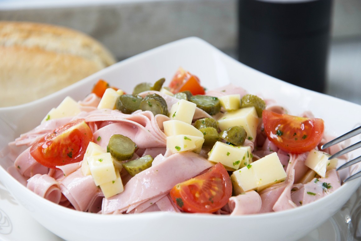 Schweizer Wurstsalat - Rezept