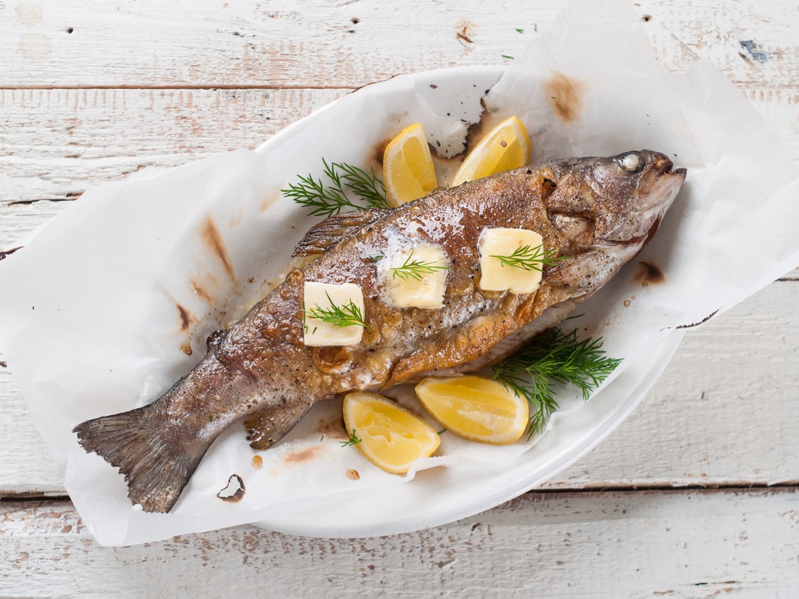 Fisch mit Zitronen-Kräuterbutter Rezept