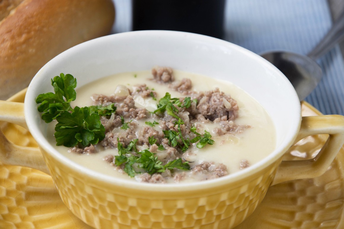 Käse-Lauchsuppe mit Hackfleisch
