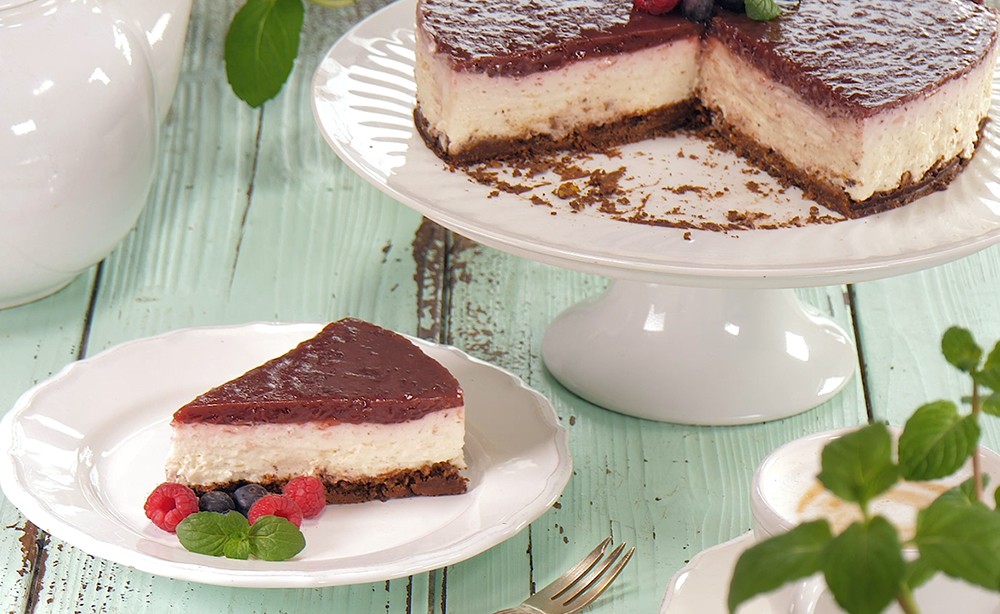 Beeren-Schmand-Torte mit Knusperboden