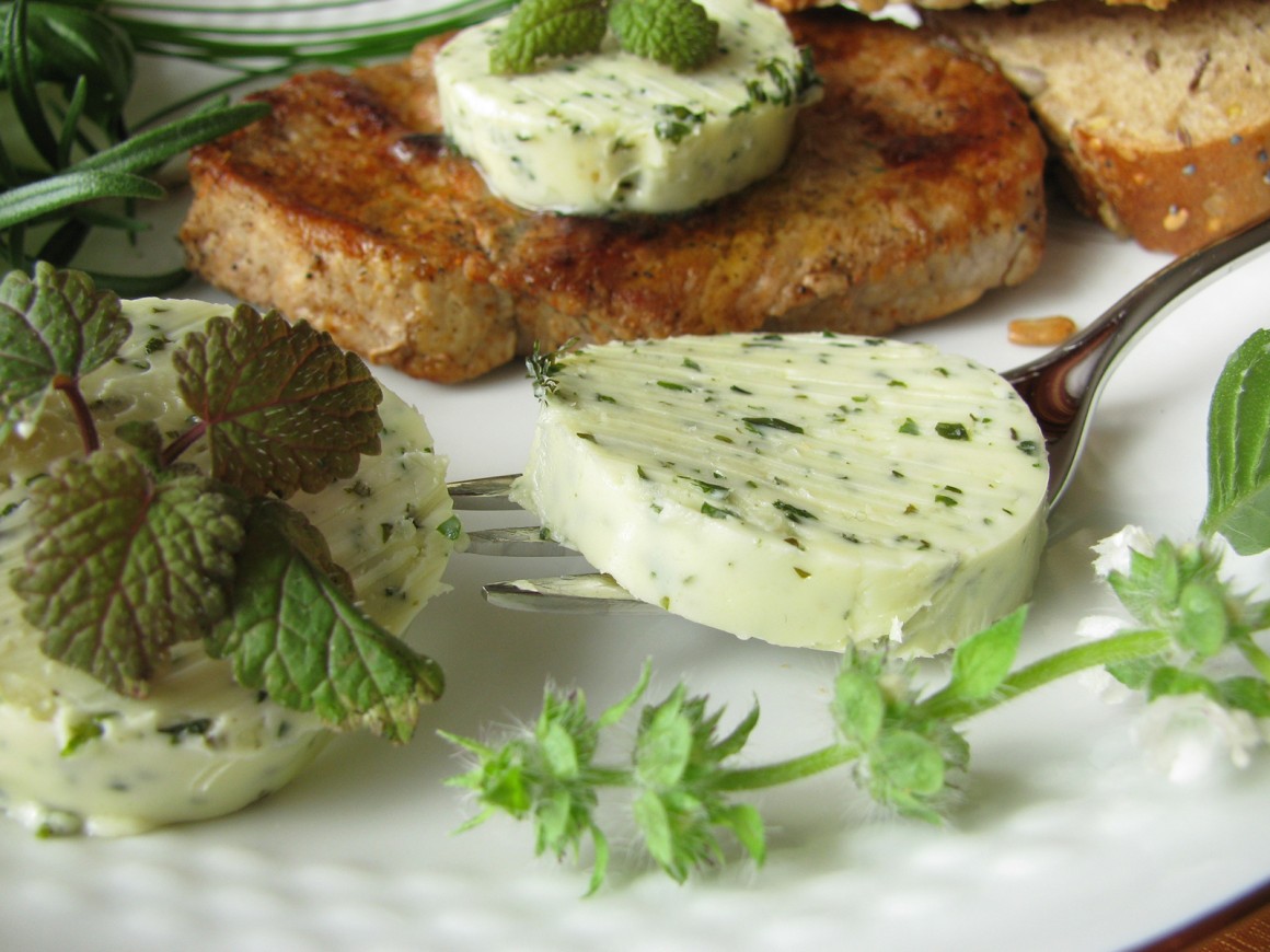 Kräuterbutter