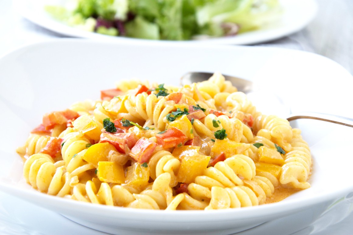Paprikasauce mit Kräutern