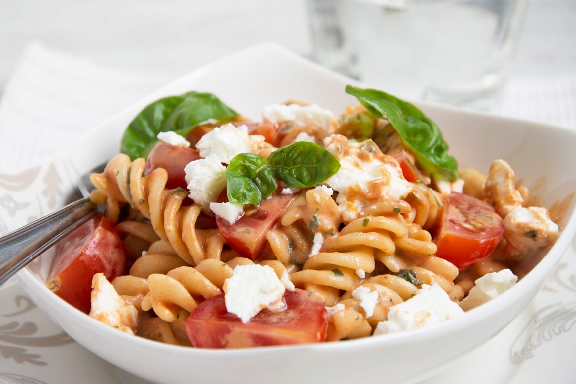 Nudelsalat mit Feta - Rezept