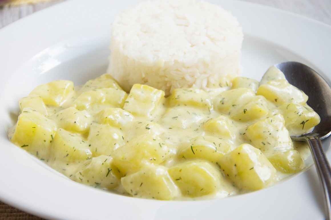 Vegane Schmorgurken mit Dill und Sojasahne