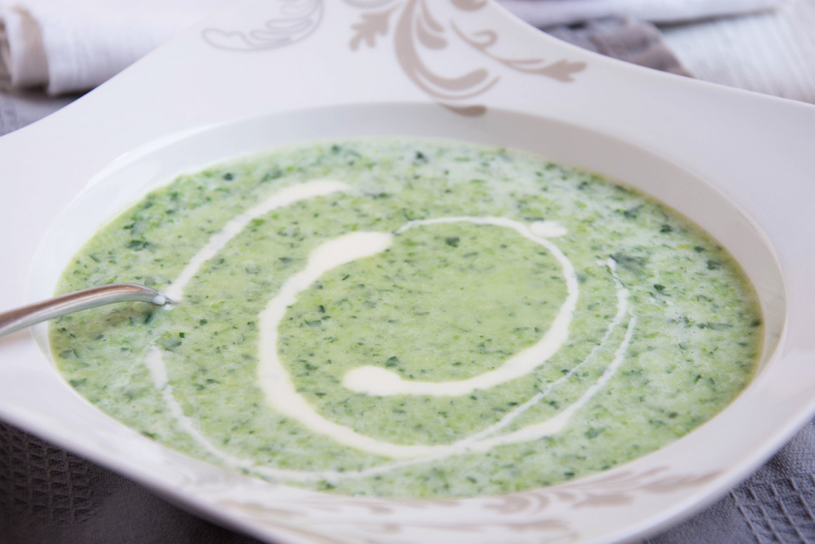 Käsesuppe mit Spinat