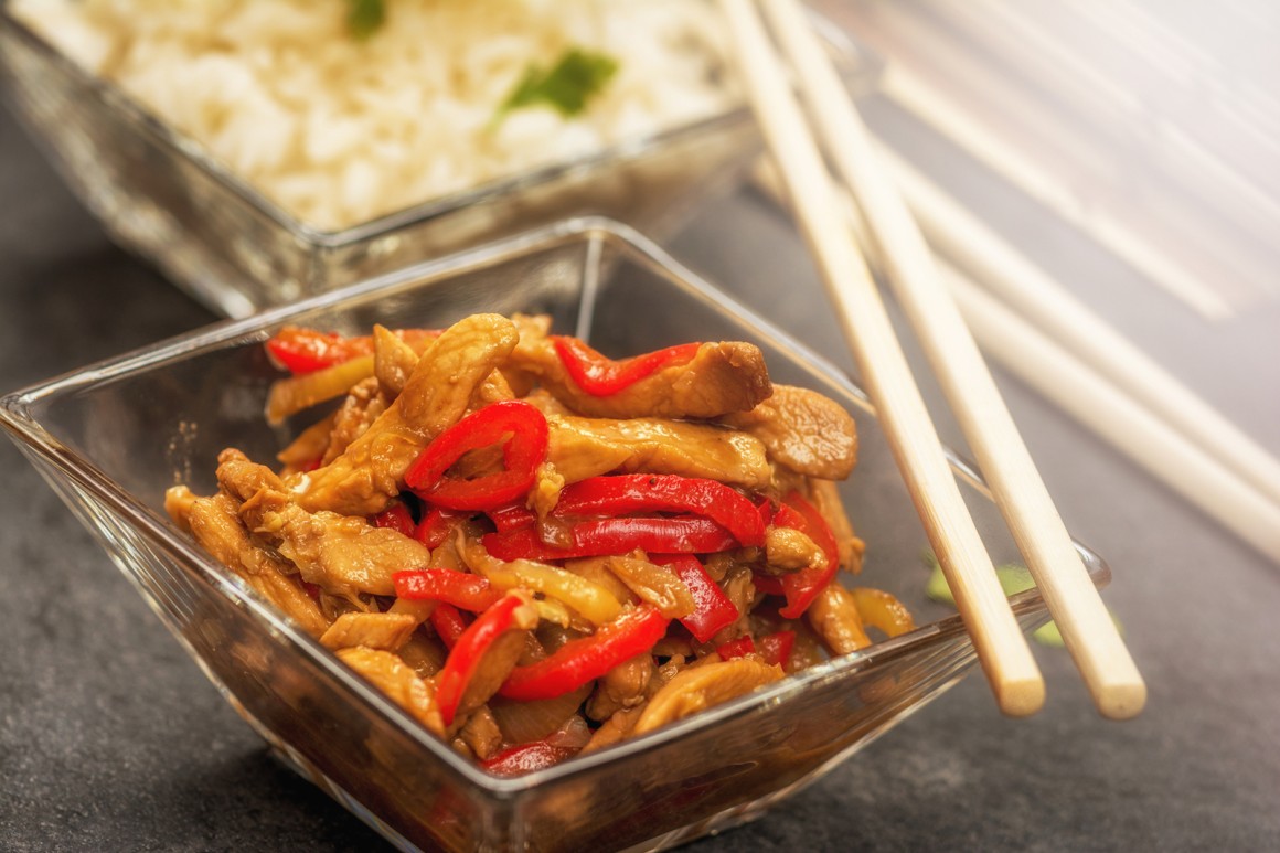 Scharfe Pute mit Chilisauce