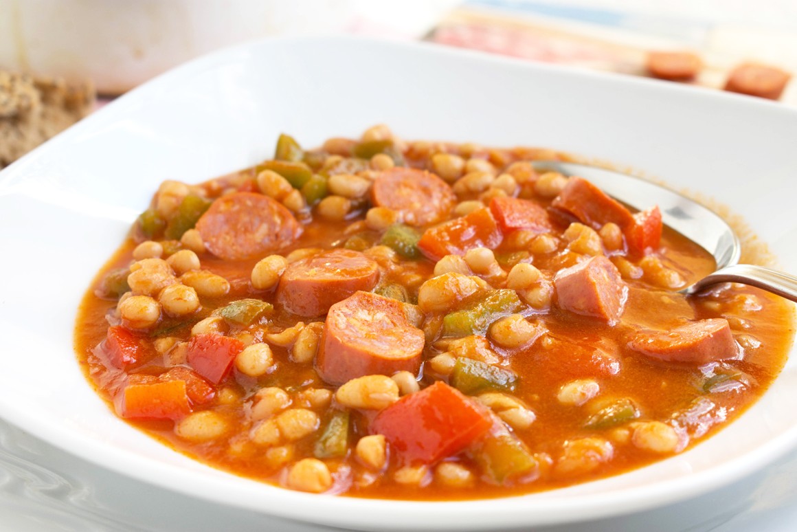 Bohnensuppe mit Debrecziner