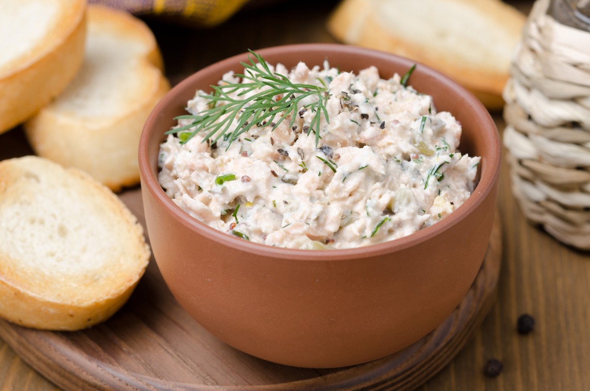 Brotaufstrich mit Fisch