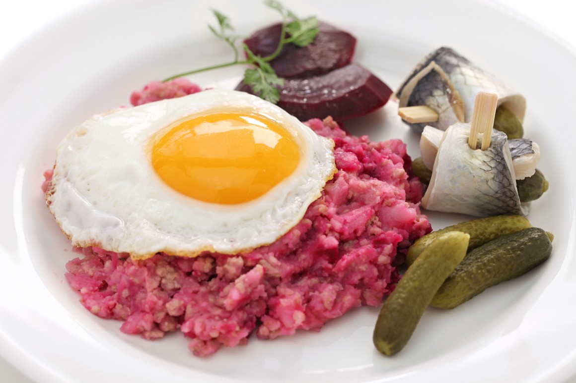 https://cdn.gutekueche.de/media/recipe/30057/conv/daenisches-labskaus-default.jpg