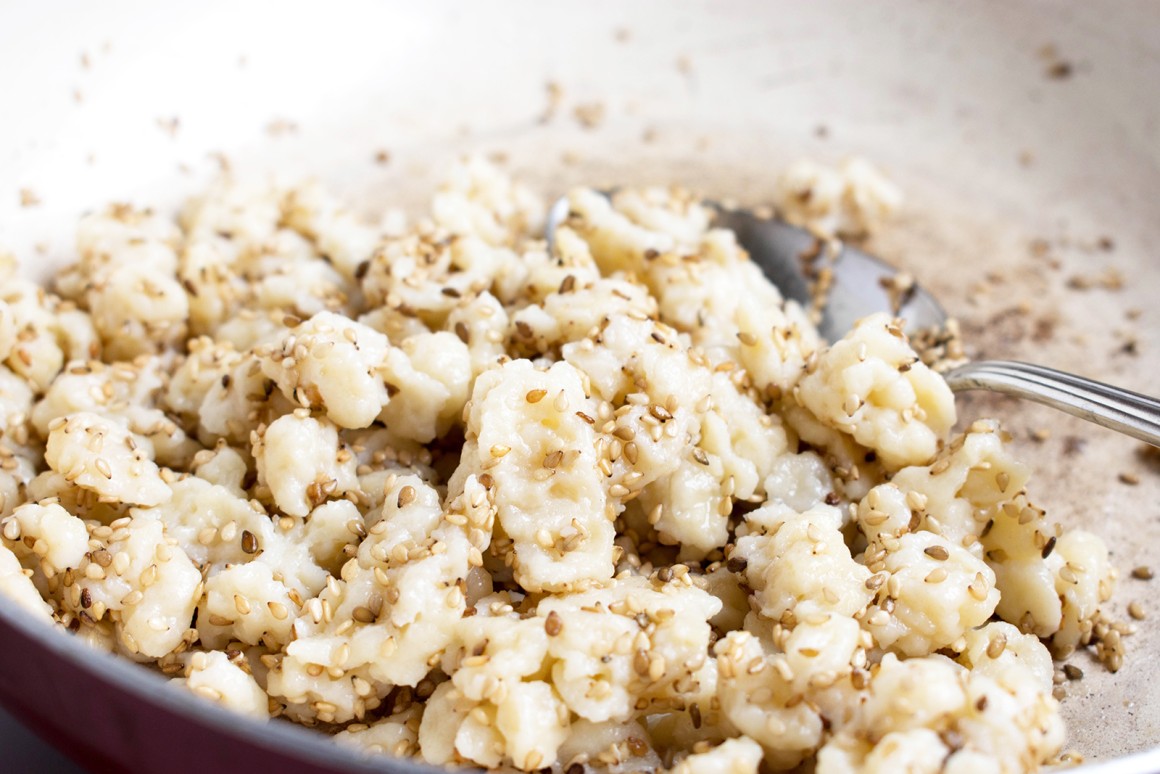 Sesamspätzle