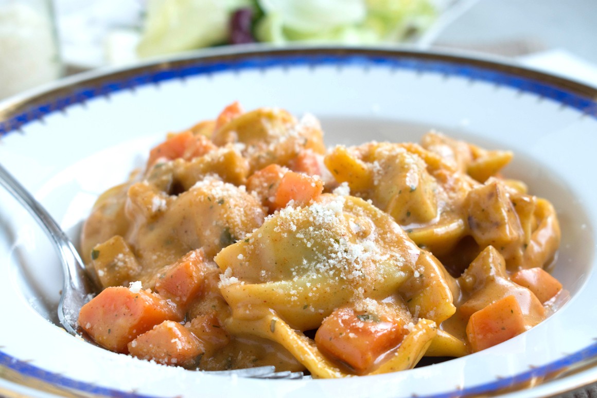 Tortellini in Gemüsesauce