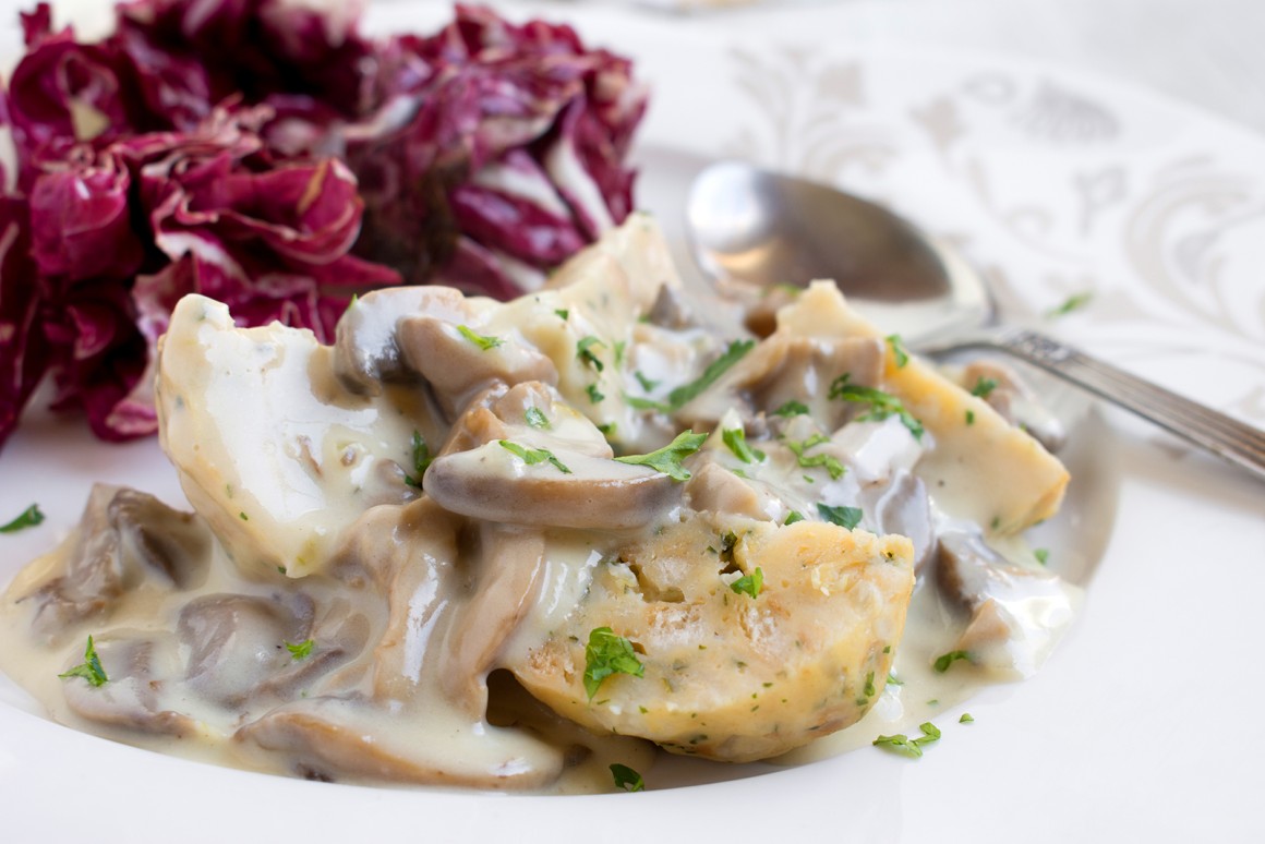 Cremiges Pilzragout mit Kräutern
