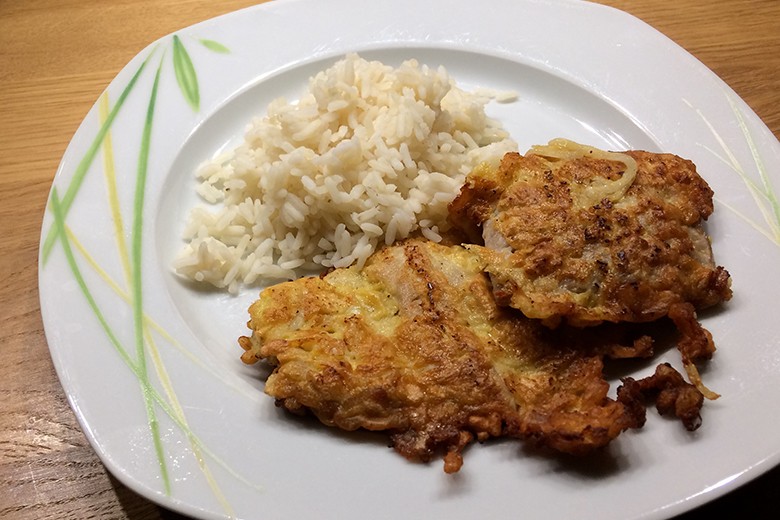 Schweineschnitzel im Teigmantel
