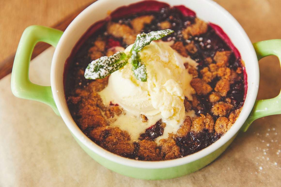 Beeren-Crumble