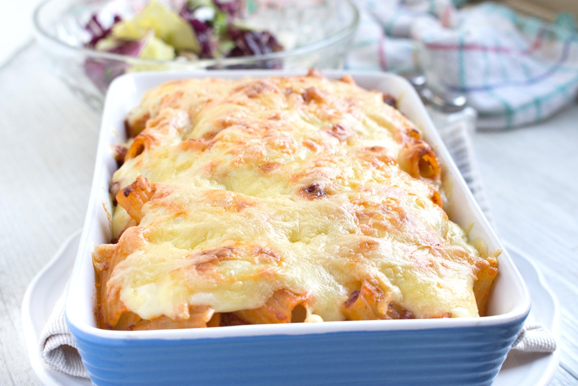 Rigatoni al forno mit dreierlei Käse