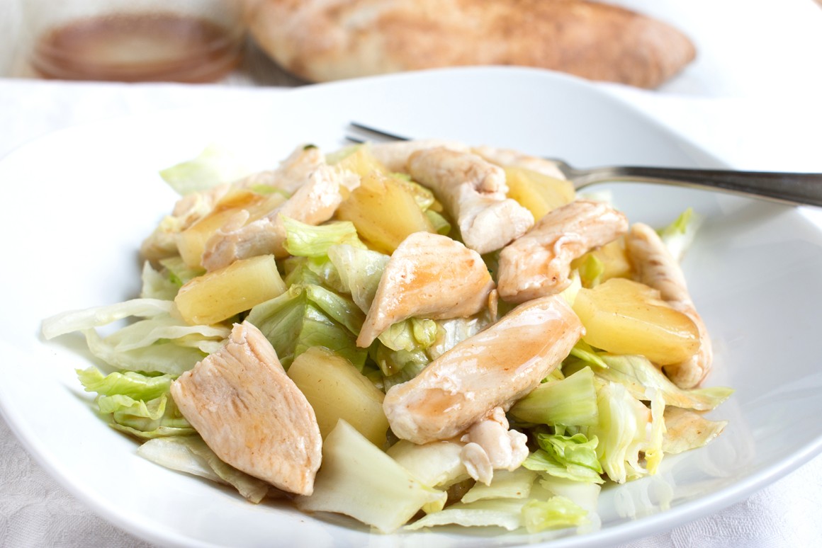 Hähnchen-Ananas-Salat