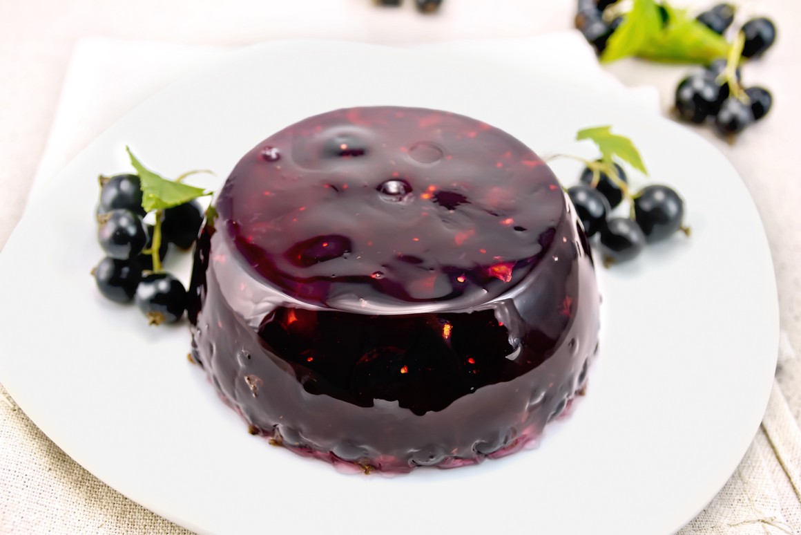 Johannisbeeren-Wackelpudding