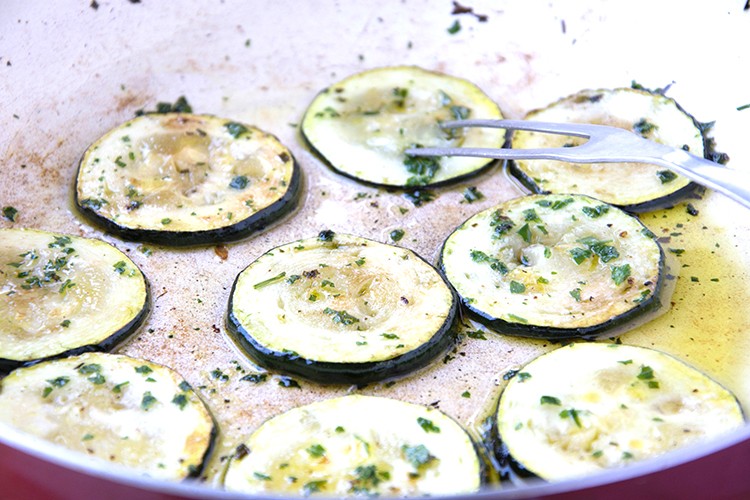 Marinade für gebratene Zucchini