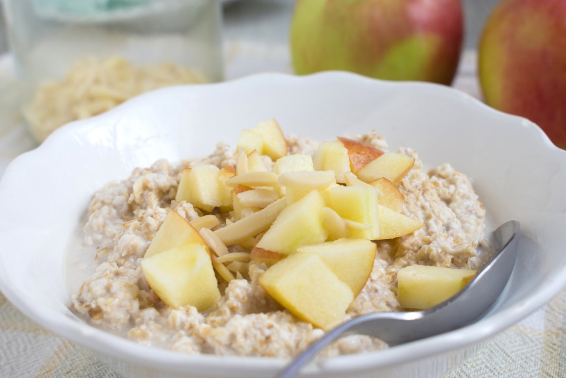 Veganes Apfel-Zimt-Müsli