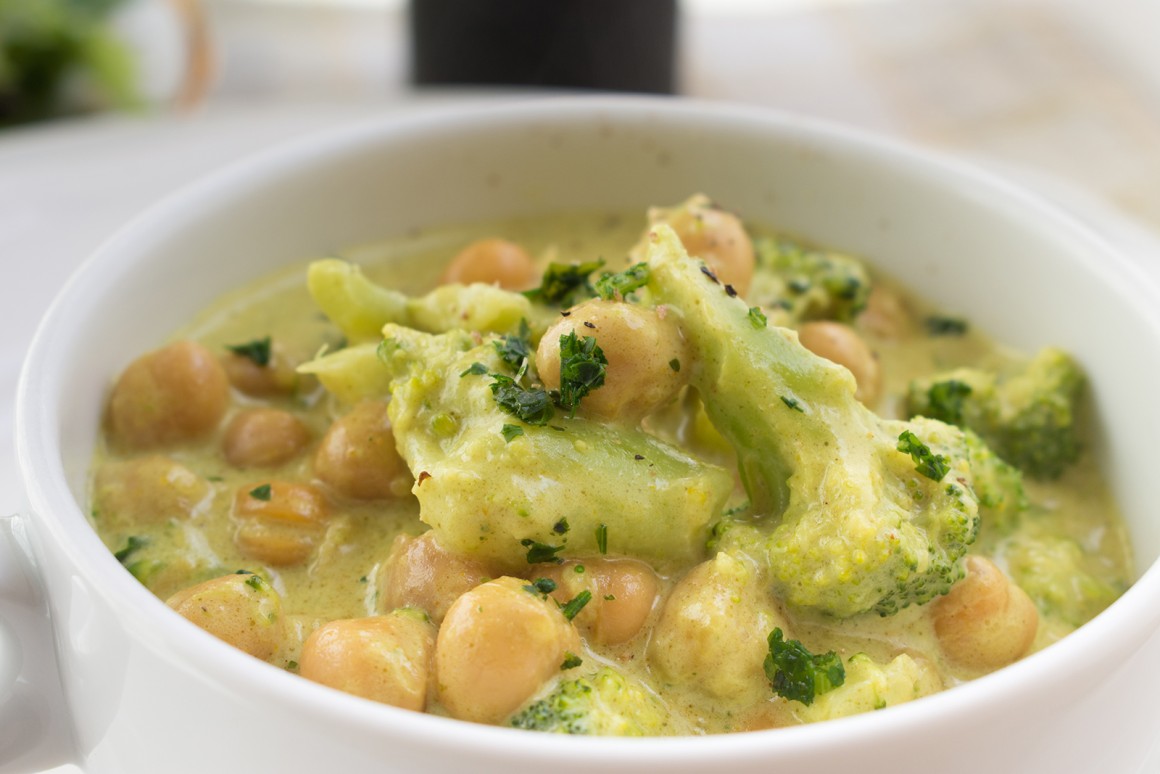 Kichererbsen-Curry mit Sesam