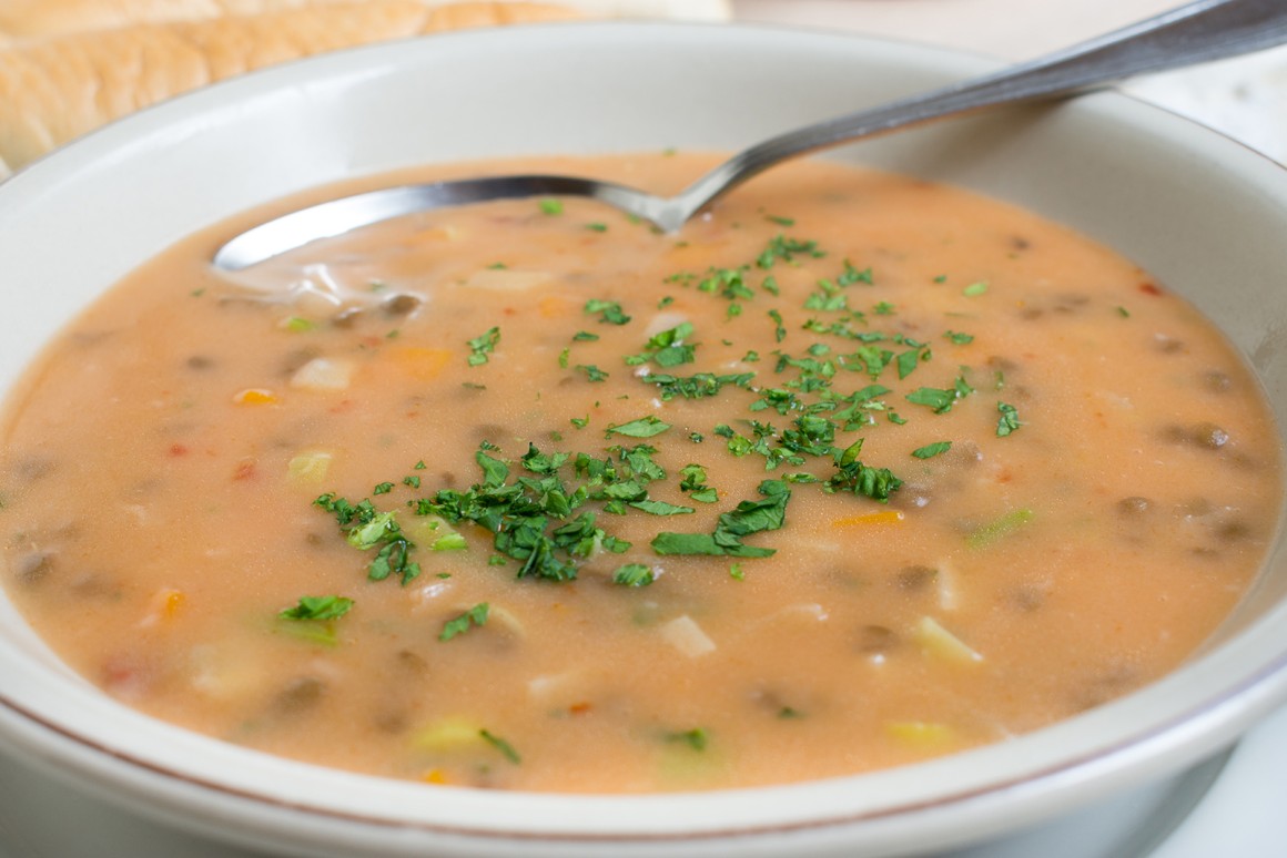Linsensuppe nach schwäbischer Art