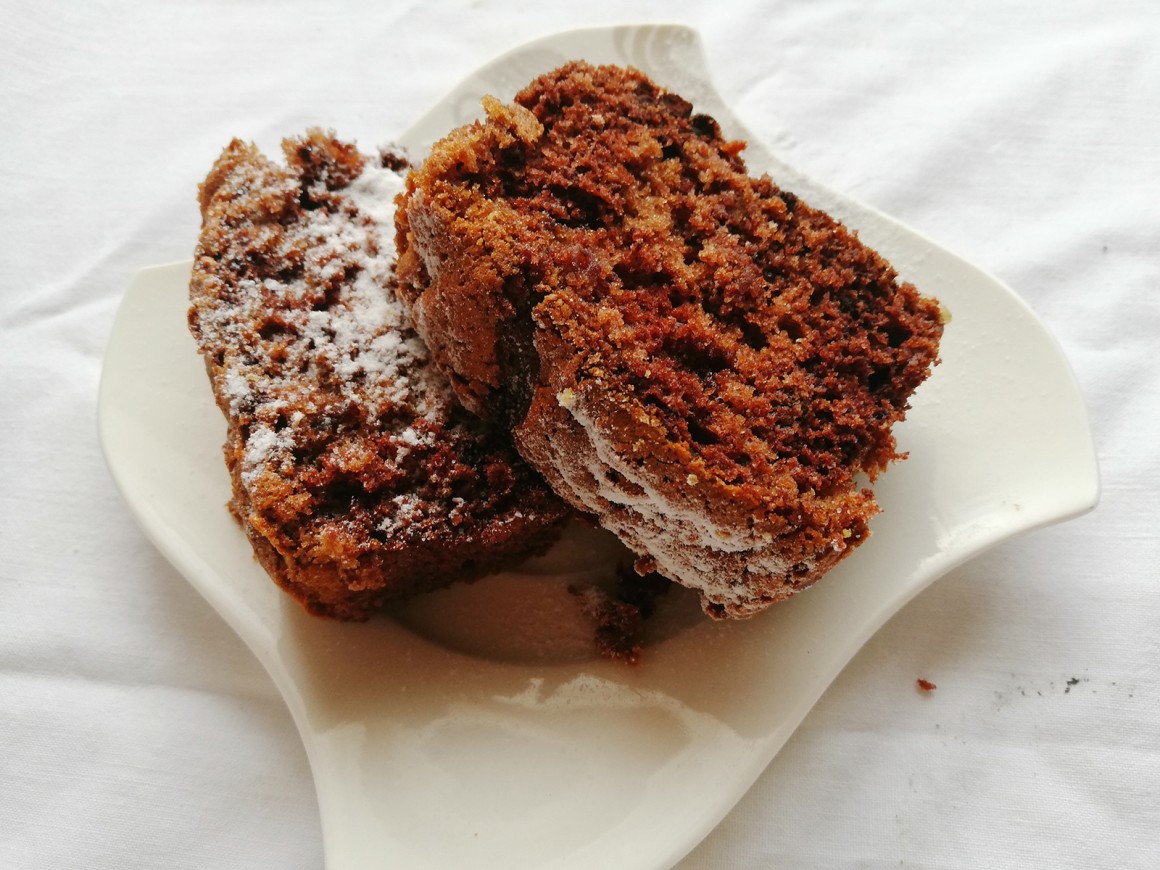 Nutellakuchen mit Haselnüssen
