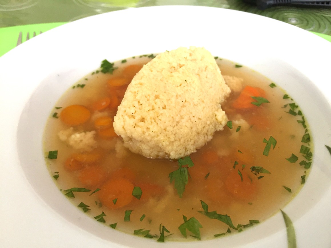 Schnelle Grießklößchensuppe
