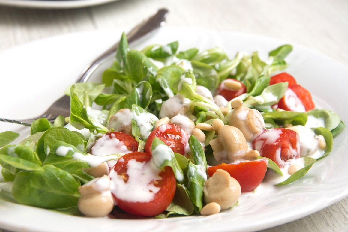 Feldsalat mit Champignons - Rezept
