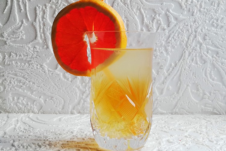 Mai Tai Half Moon