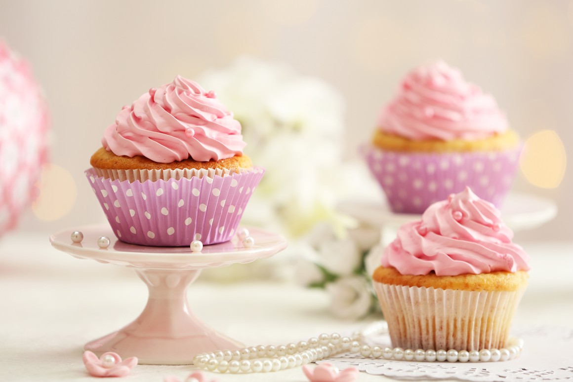 Prinzessinnen-Cupcakes mit weißer Schokolade