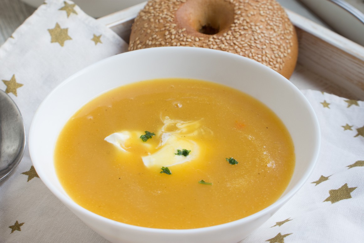 Kürbissuppe mit Ziegenkäse - Rezept