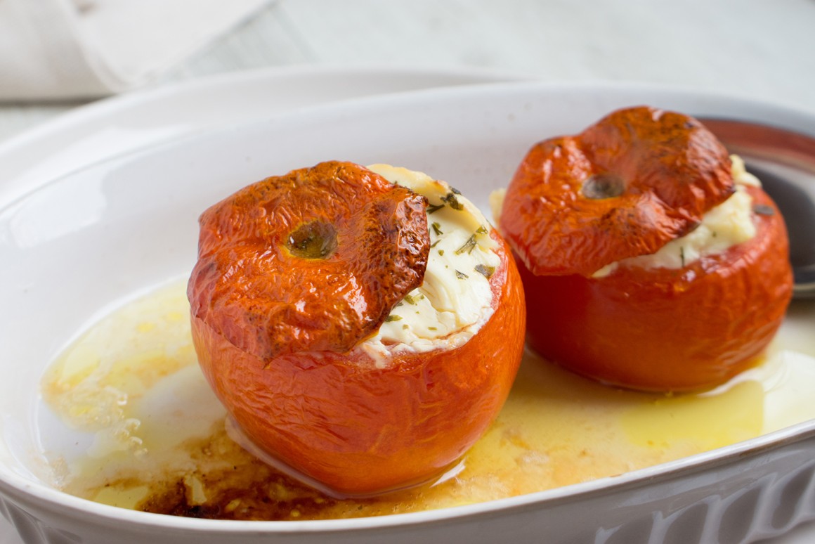 Gebackene Tomaten mit Frühlingszwiebeln