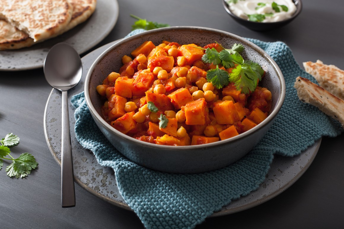 Curry mit Süßkartoffeln und Kichererbsen