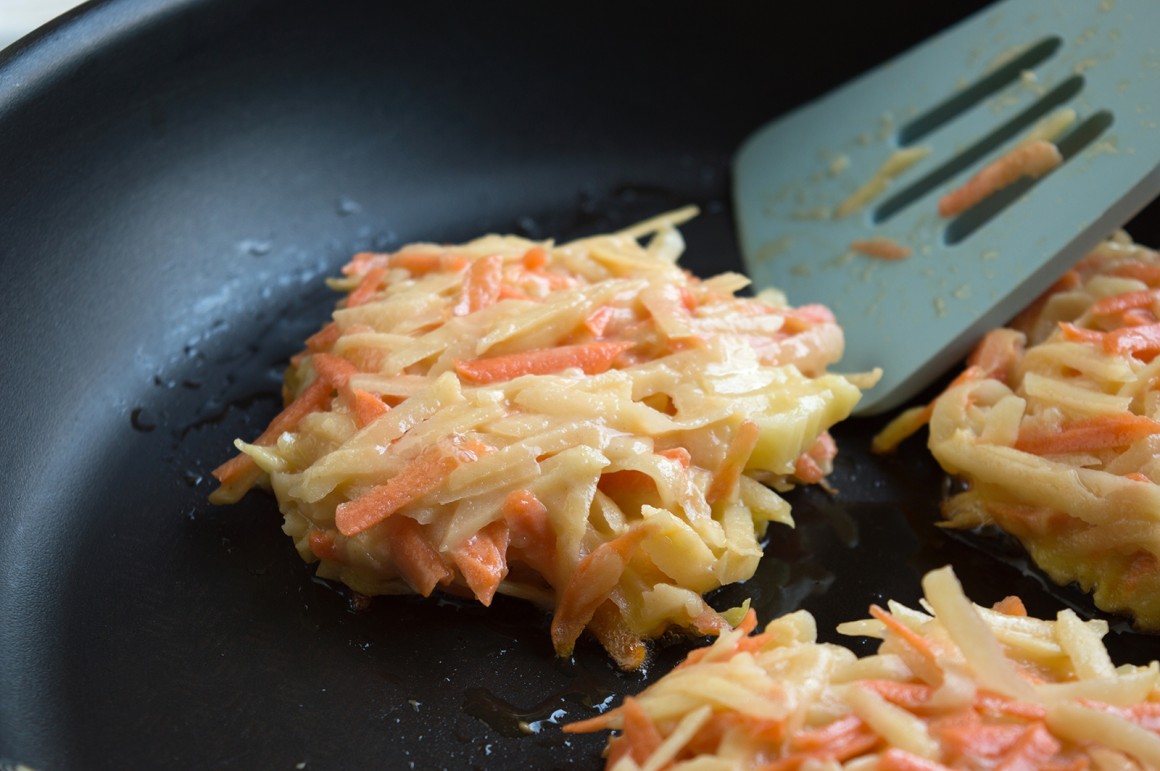 Kartoffelpuffer mit Möhren - Rezept