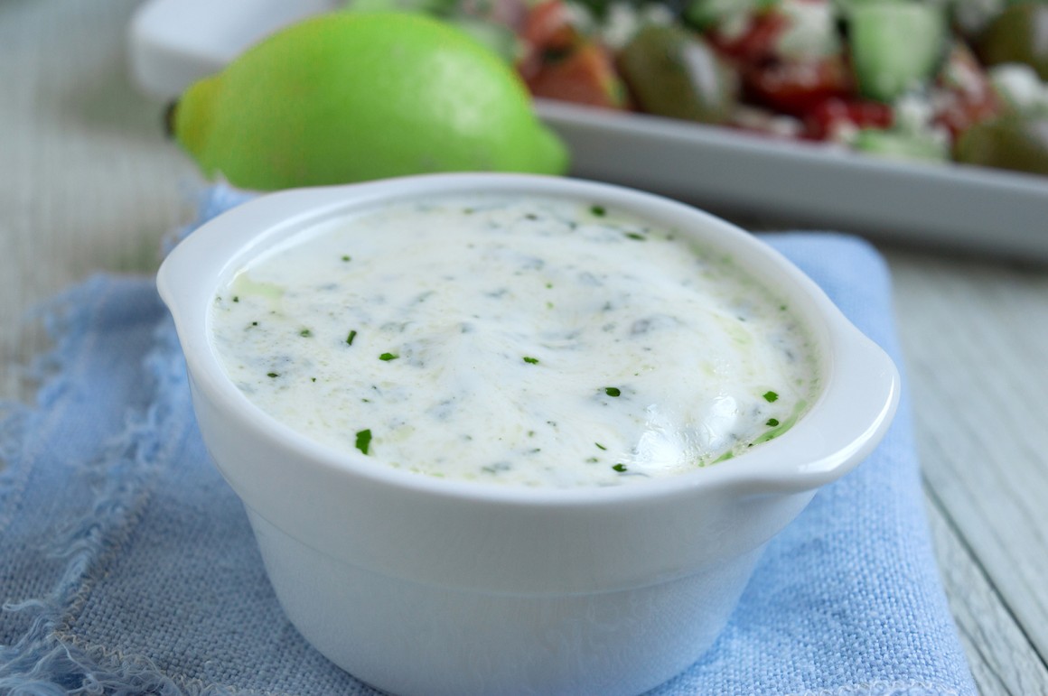 Limetten-Joghurt-Dressing - Rezept