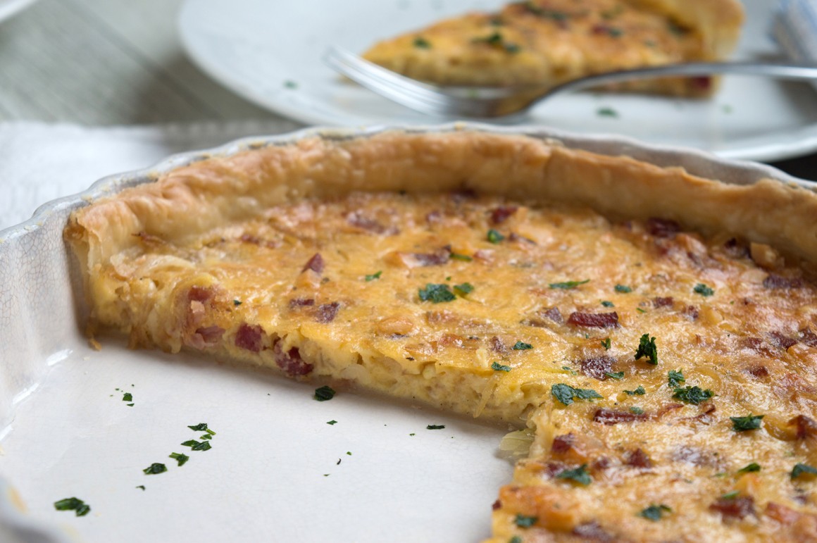Pfälzer Zwiebelkuchen mit Speck