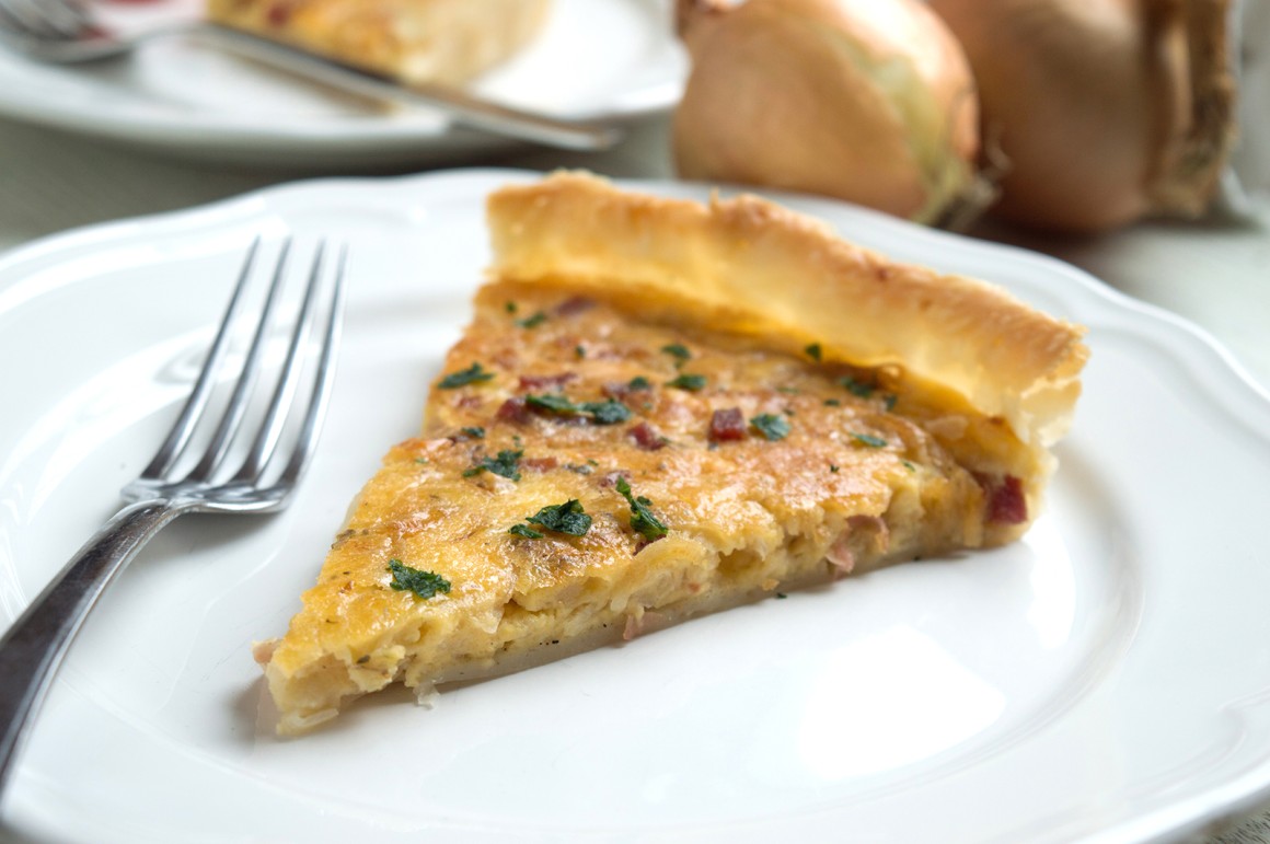 Zwiebelkuchen mit Käse