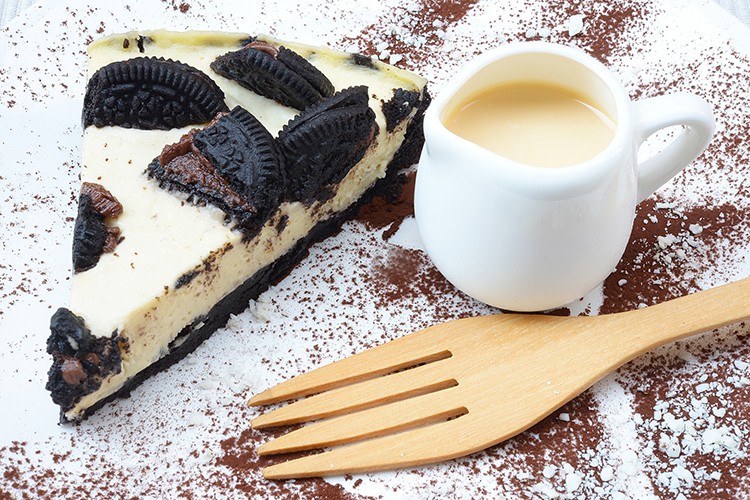 Veganer Käsekuchen mit Oreokeksen