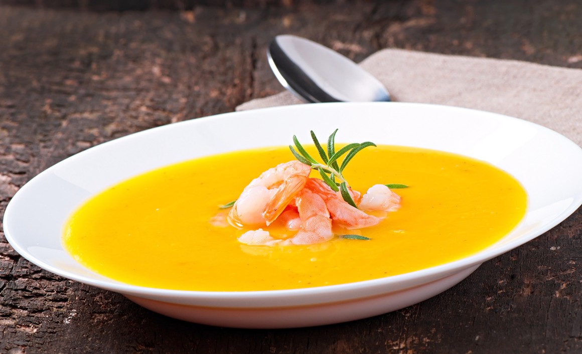 Kürbissuppe mit Garnelen