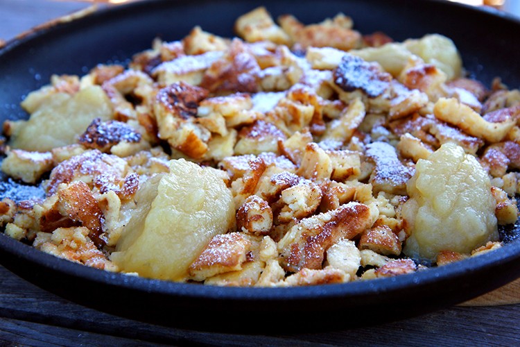 Hausgemachter Kaiserschmarrn