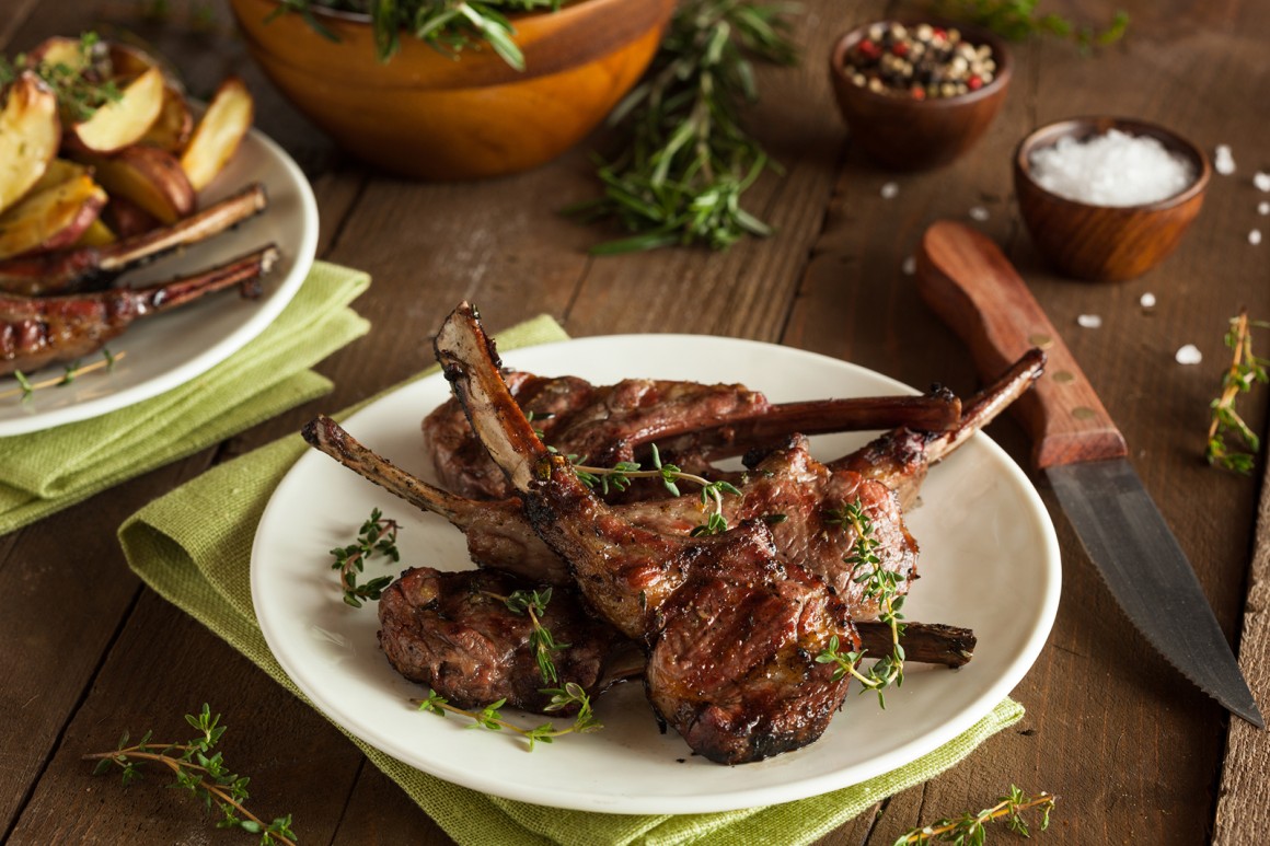 Lammkoteletts vom Grill