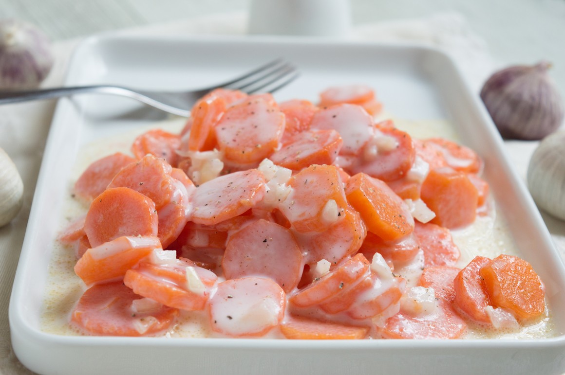 Karottensalat mit Knoblauch