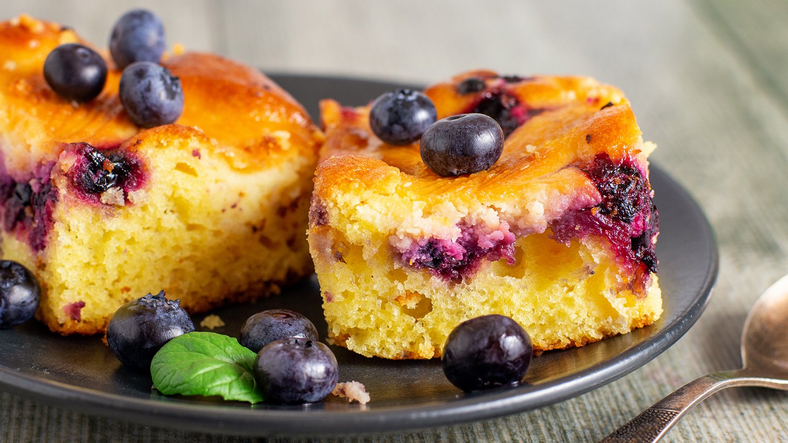 Heidelbeerkuchen vom Blech - Rezept